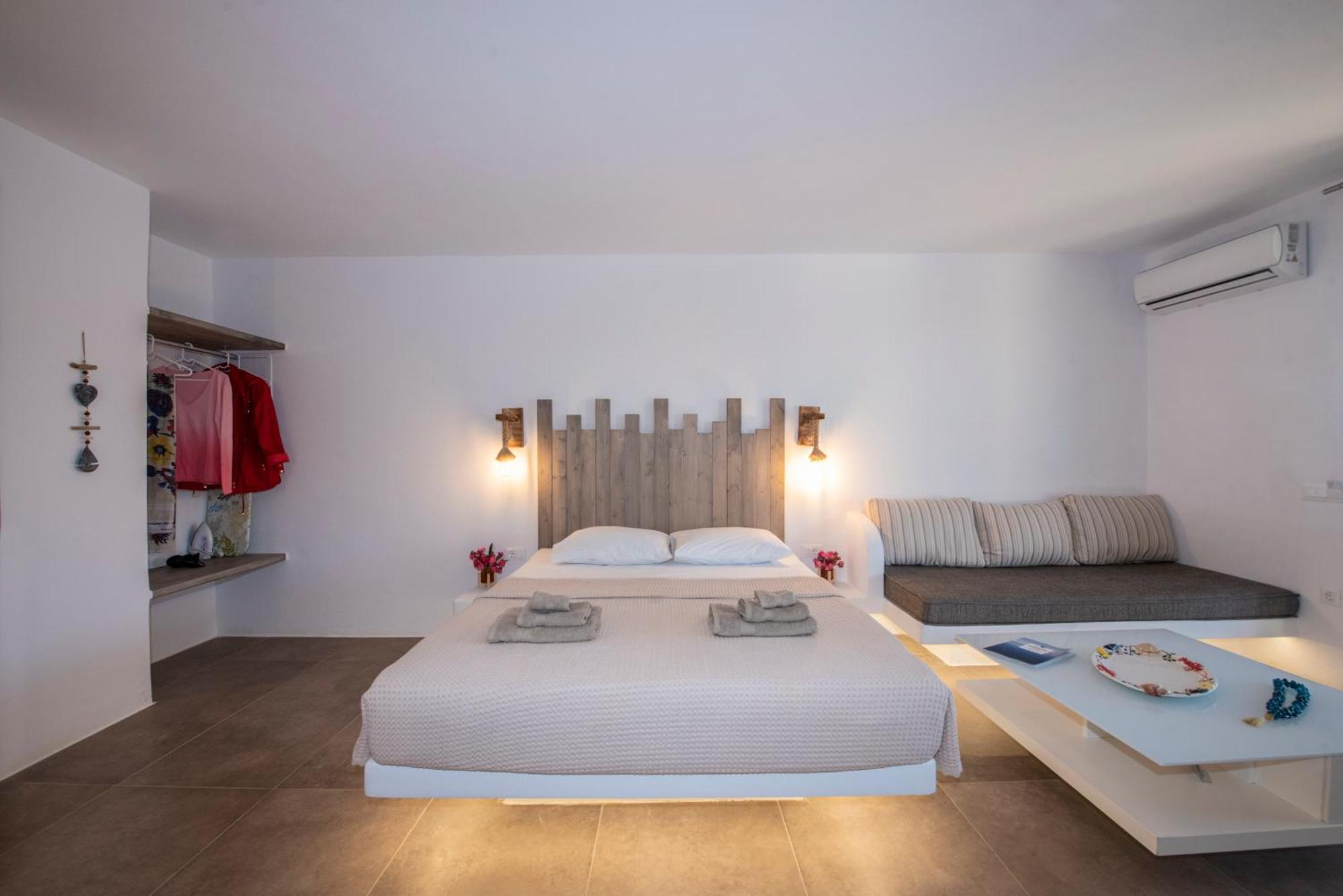 Myrsini'S Luxury Suites Merchia Mykonos Town Экстерьер фото